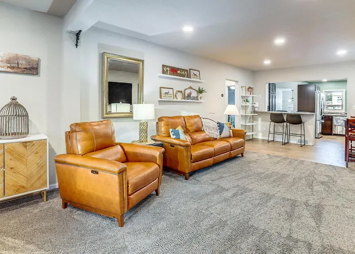 1 Mi To Dtwn Casper: Homey Getaway W/ Yard! Casper