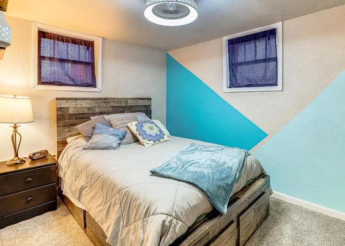 1 Mi To Dtwn Casper: Homey Getaway W/ Yard! Vakantiehuis *