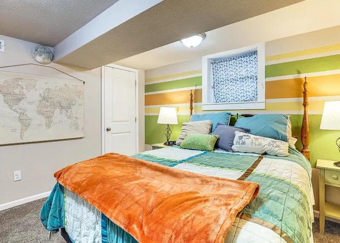 1 Mi To Dtwn Casper: Homey Getaway W/ Yard! Vakantiehuis Casper