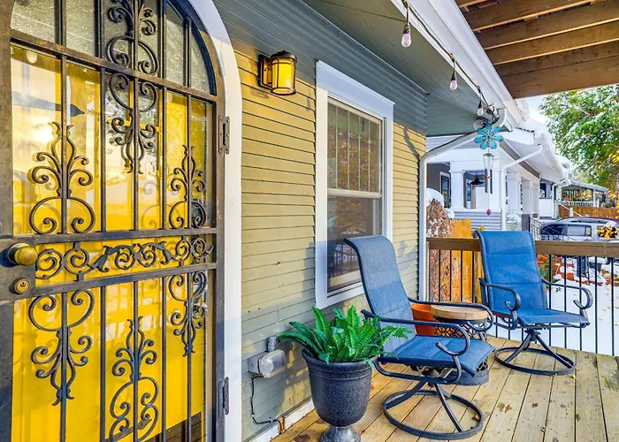 1 Mi To Dtwn Casper: Homey Getaway W/ Yard! *